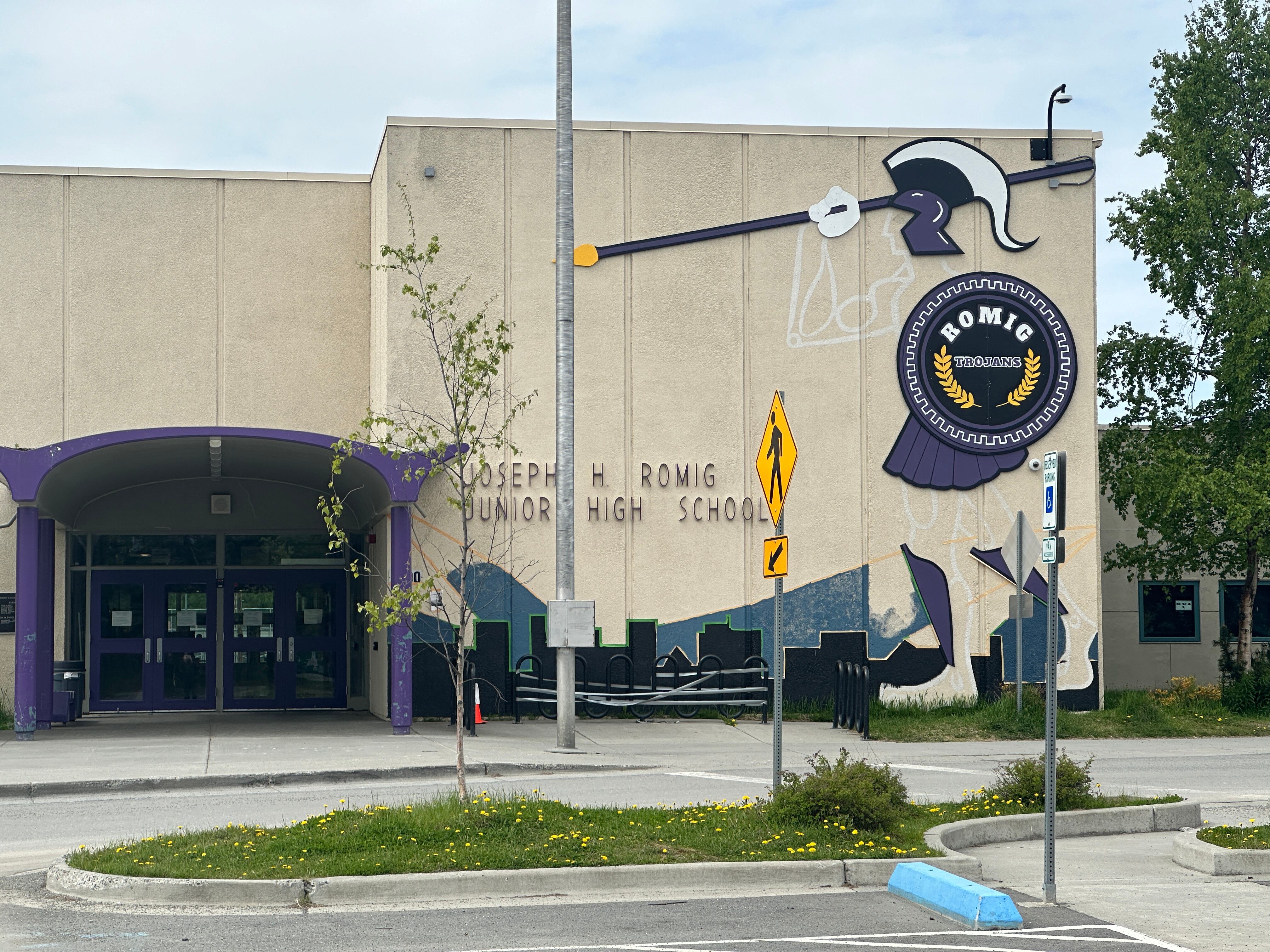 3 Alaska schools to receive fitness centers - Vimarsana News
